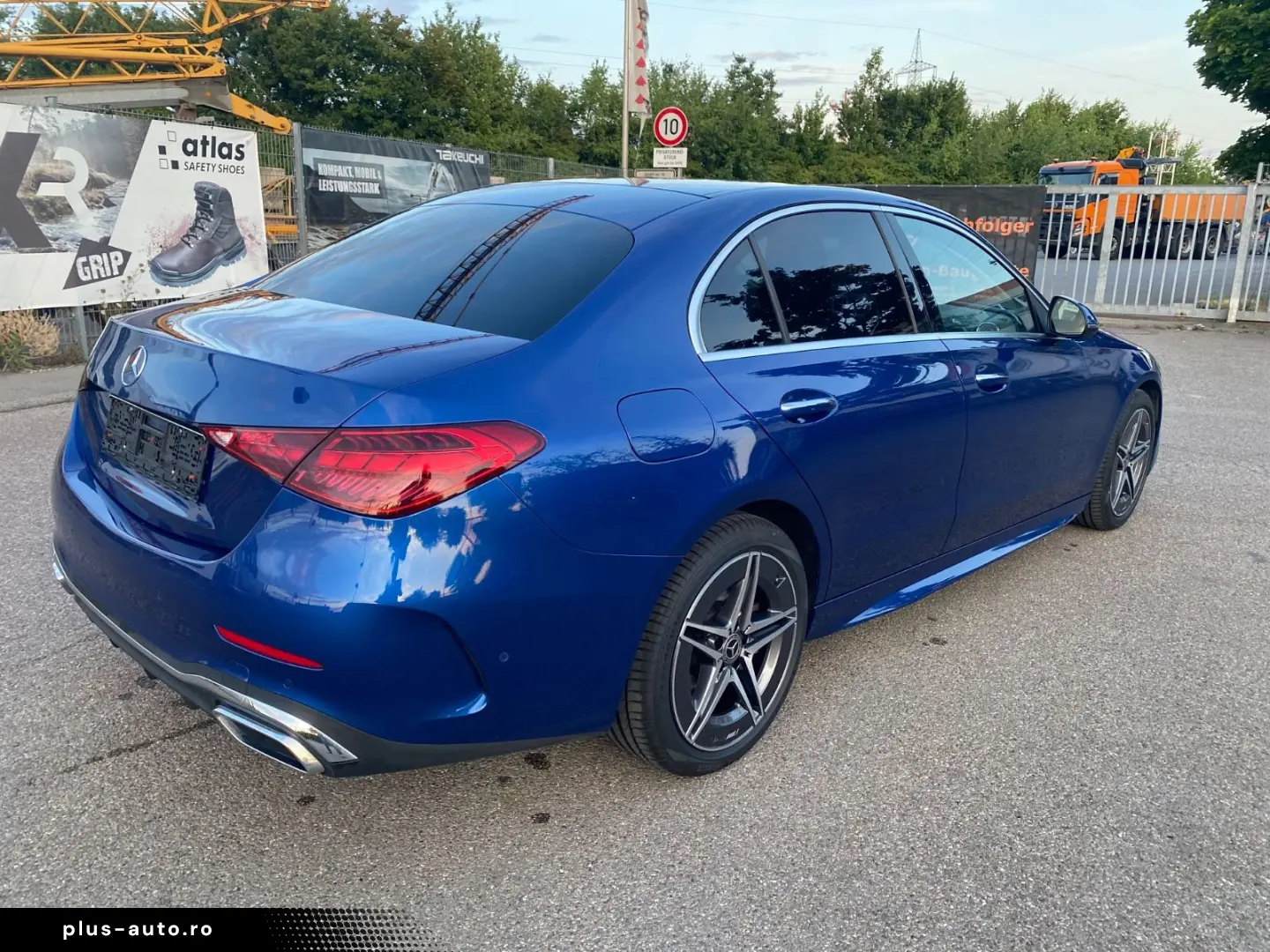 MERCEDES-BENZ C 200 4M AMG Line Head Up Dist PDC Kam Memory