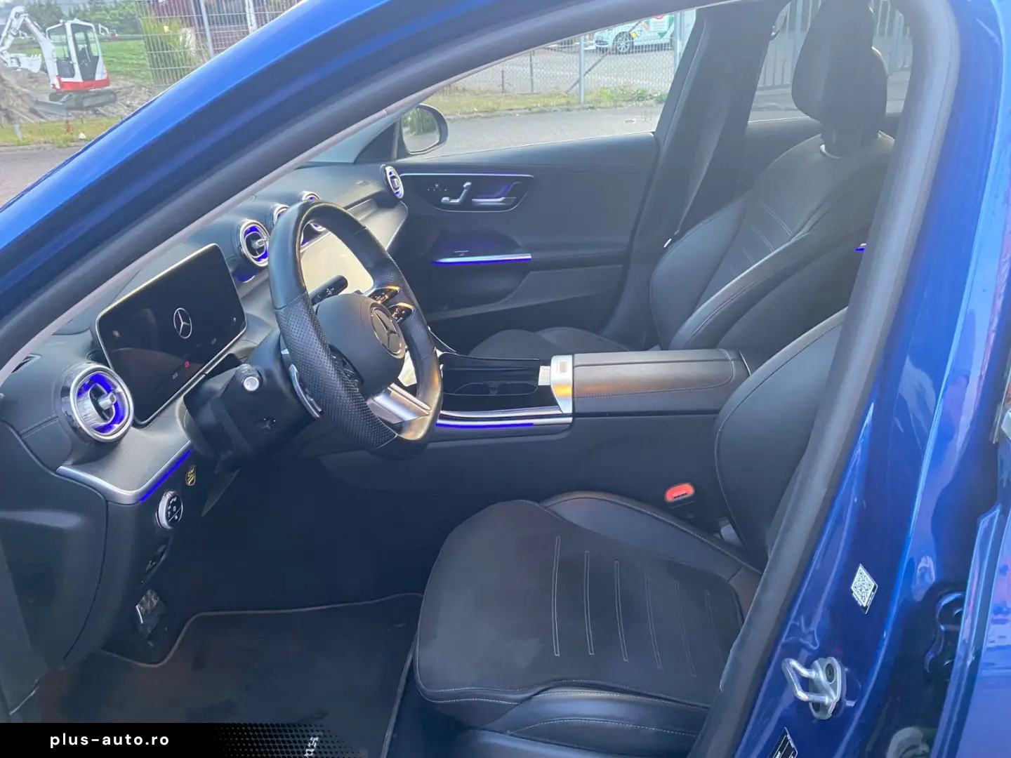 MERCEDES-BENZ C 200 4M AMG Line Head Up Dist PDC Kam Memory