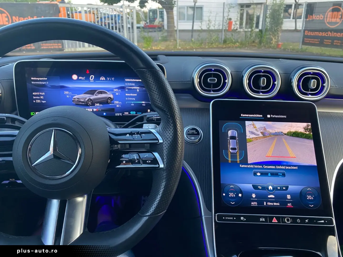 MERCEDES-BENZ C 200 4M AMG Line Head Up Dist PDC Kam Memory