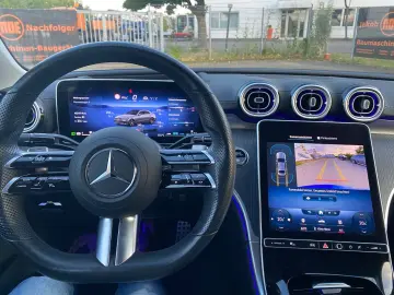 MERCEDES-BENZ C 200 4M AMG Line Head Up Dist PDC Kam Memory