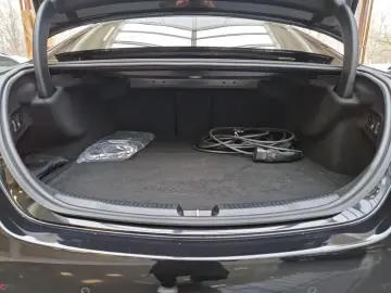 MERCEDES-BENZ C 300 e AMG MEMORY NIGHT AMBIENTE CARP&hellip;