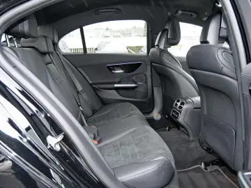 MERCEDES-BENZ C 300 e AMG Night Distronic Kamera Pub&hellip;