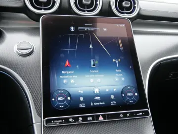 MERCEDES-BENZ C 300 e AMG Night Distronic Kamera Pub&hellip;