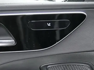 MERCEDES-BENZ C 300 e AMG Night Distronic Kamera Pub&hellip;