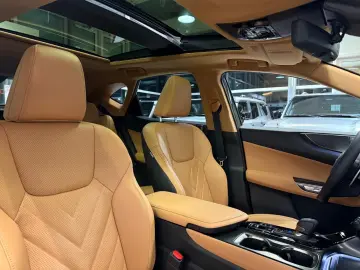 Lexus NX 350h - LUXURY