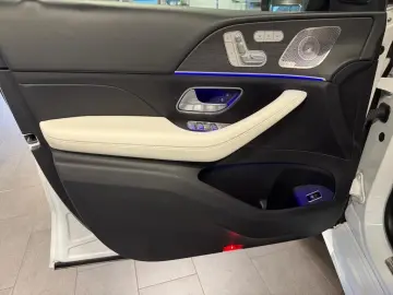 MERCEDES-BENZ GLE 350 de 4M AMG PANO DISTR BURMESTER AIRM