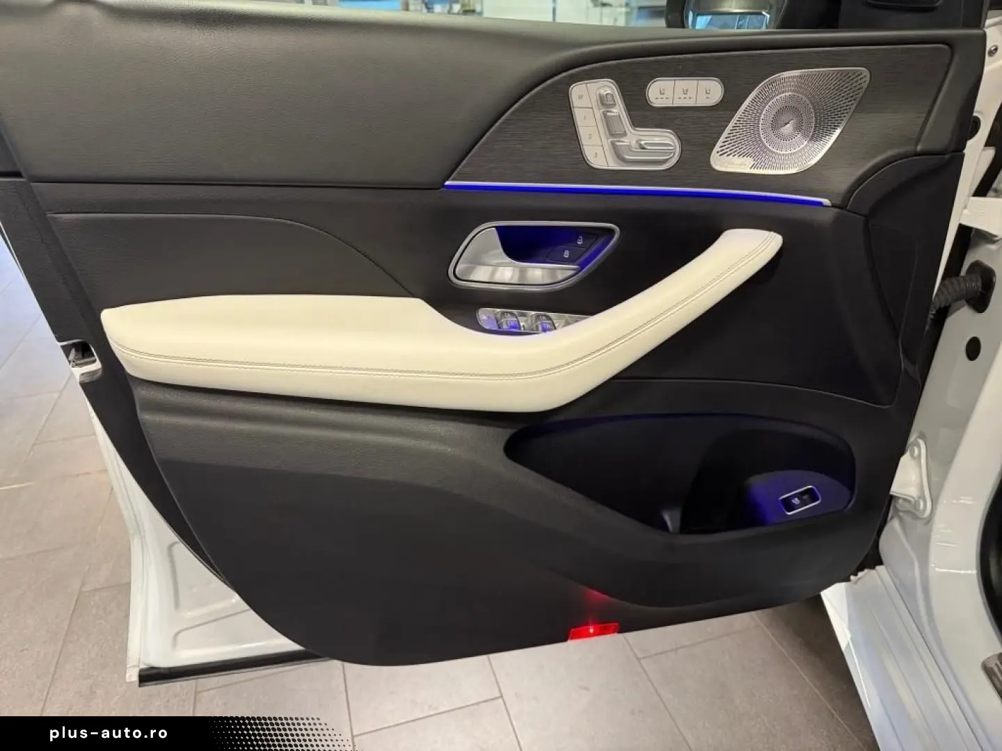 MERCEDES-BENZ GLE 350 de 4M AMG PANO DISTR BURMESTER AIRM