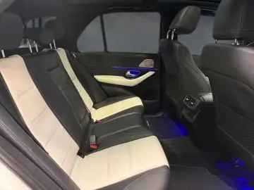 MERCEDES-BENZ GLE 350 de 4M AMG PANO DISTR BURMESTER AIRM