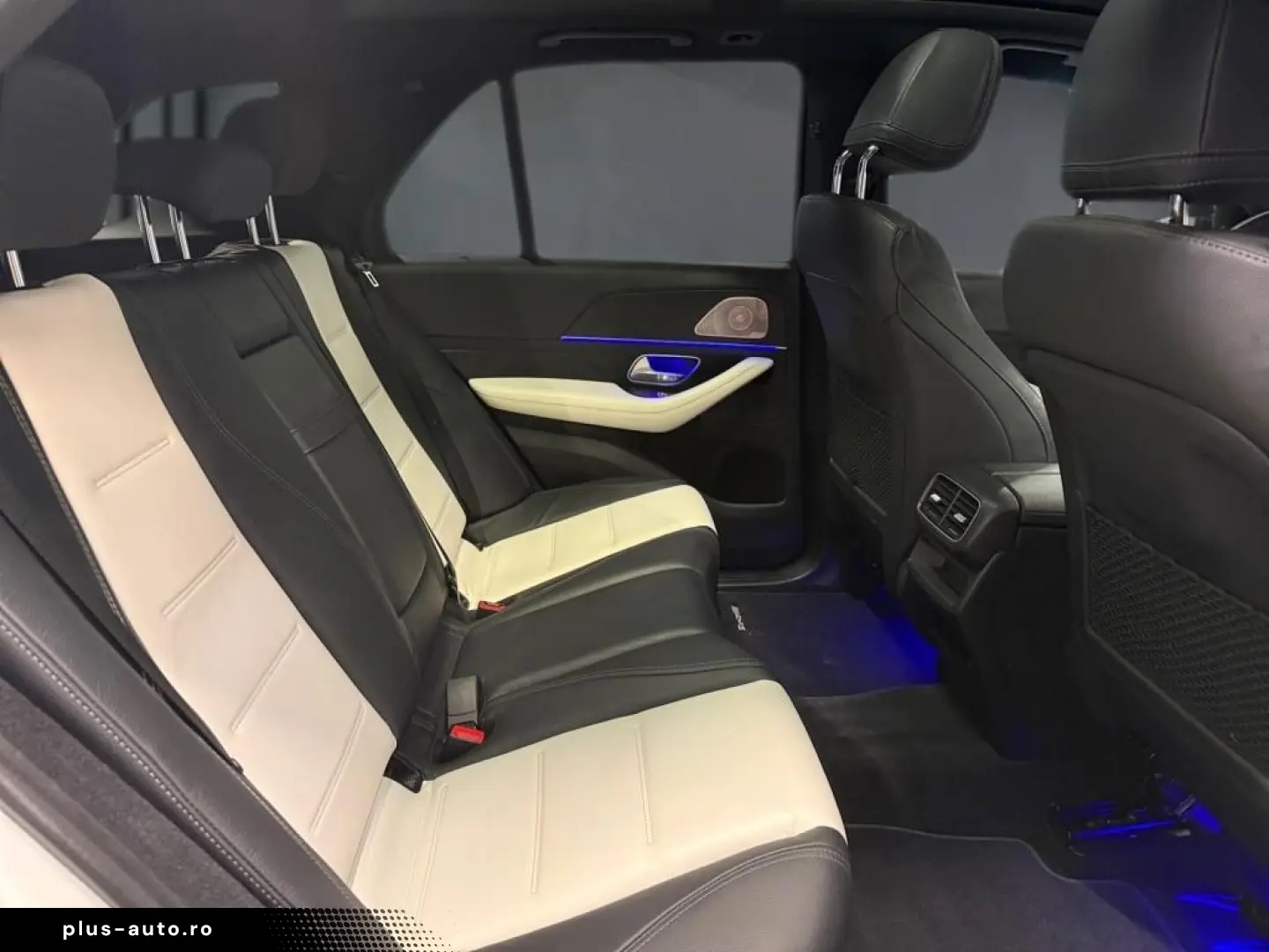 MERCEDES-BENZ GLE 350 de 4M AMG PANO DISTR BURMESTER AIRM