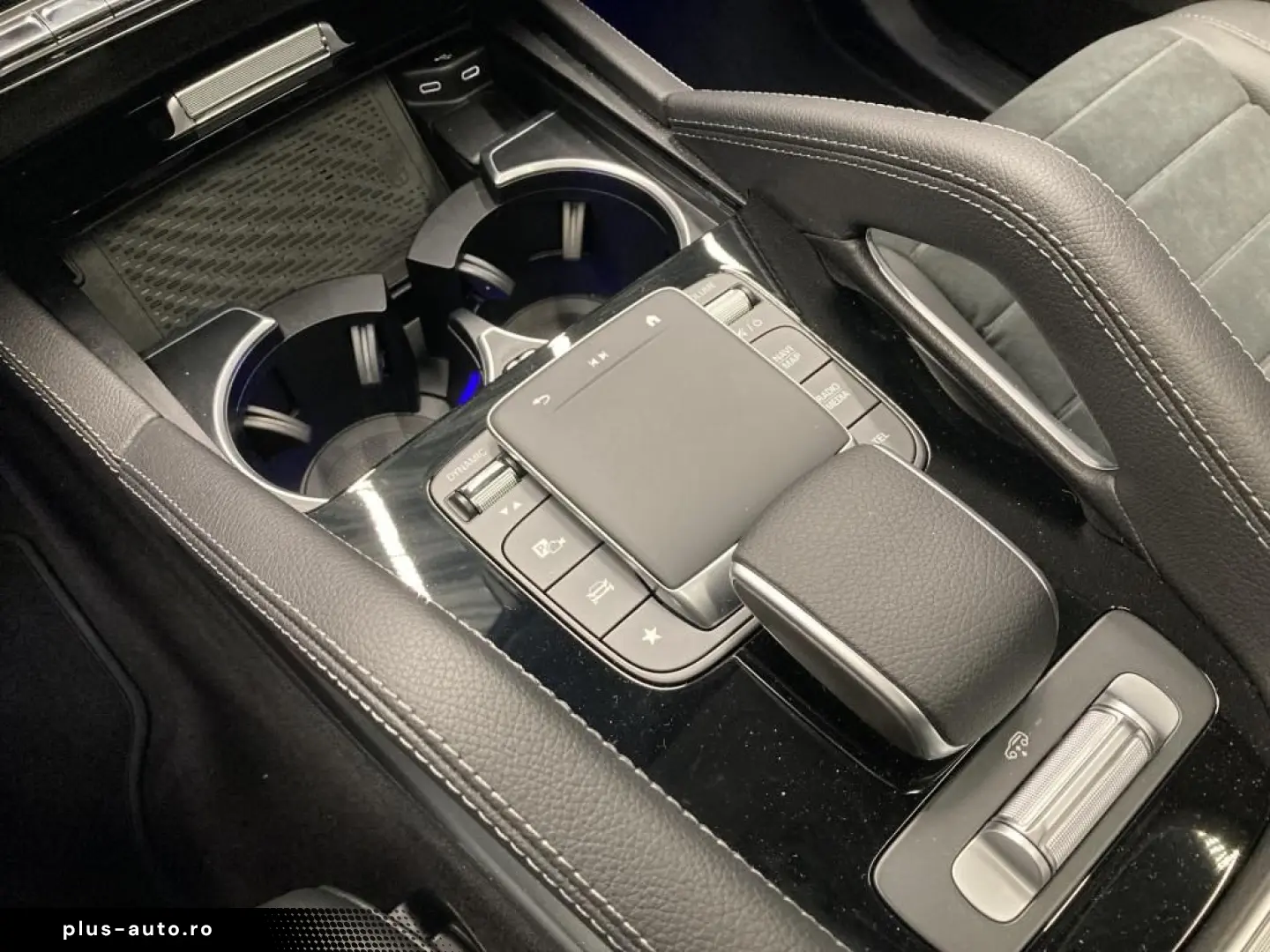 MERCEDES-BENZ GLE 350 de 4M Cp AMG Pano Night ACC PDC Navi