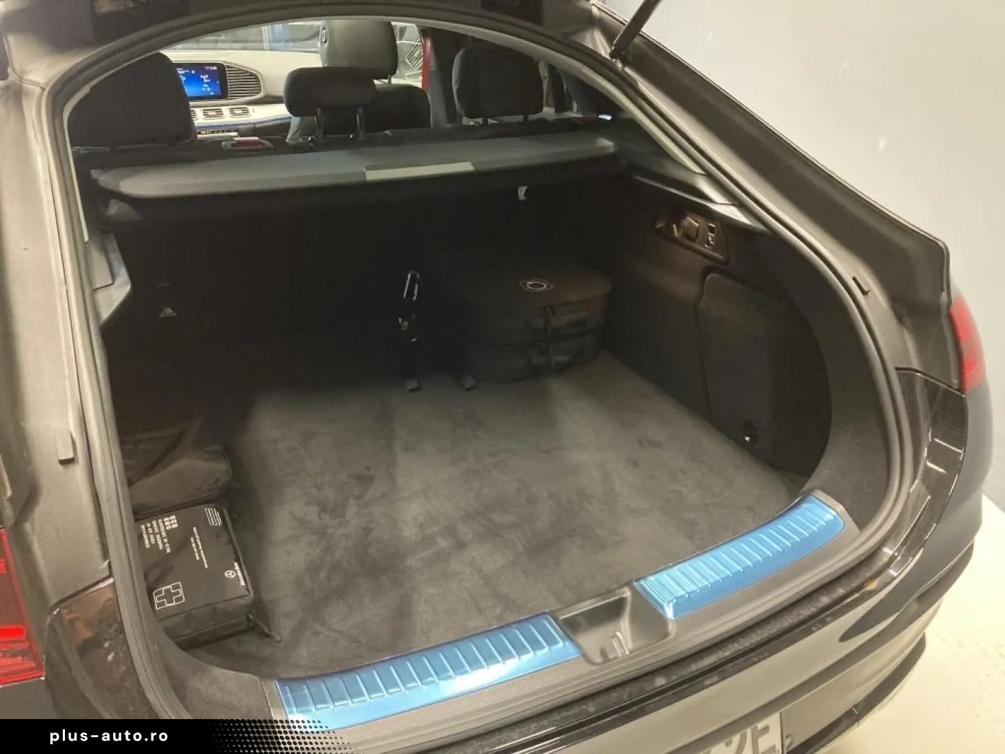 MERCEDES-BENZ GLE 350 de 4M Cp AMG Pano Night ACC PDC Navi