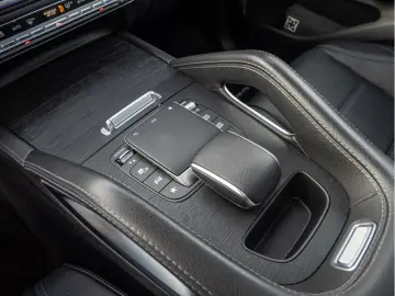 MERCEDES-BENZ GLE 350 e 4M Coupé AMG AHK Distr. LED Pano