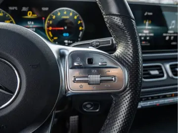 MERCEDES-BENZ GLE 350 e 4M Coupé AMG AHK Distr. LED Pano