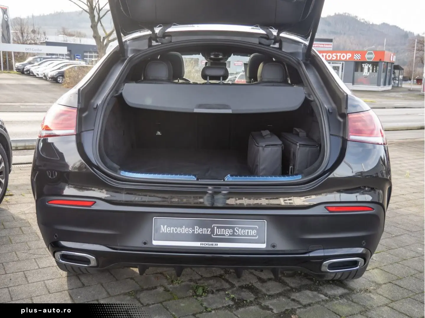 MERCEDES-BENZ GLE 350 e 4M Coupé AMG AHK Distr. LED Pano