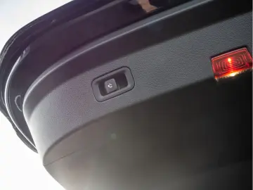 MERCEDES-BENZ GLE 350 e 4M Coupé AMG AHK Distr. LED Pano