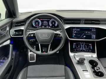 AUDI A6 50 TFSI e quattro MMI ACC B&O LED Touchscreen