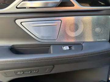 BMW 740d xDrive M Sport Massage Laser HeadUp B&W