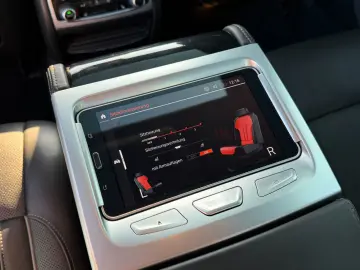 BMW 740d xDrive M Sport Massage Laser HeadUp B&W