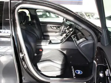 MERCEDES-BENZ S 400d L 4MATIC AMG Line Pano HUD Standh.