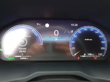 TOYOTA RAV 4 2.5 4x2 Hybrid Team Deutschland
