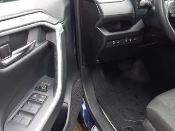 TOYOTA RAV 4 2.5 4x2 Hybrid Team Deutschland