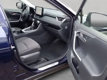 TOYOTA RAV 4 2.5 4x2 Hybrid Team Deutschland