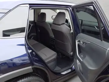 TOYOTA RAV 4 2.5 4x2 Hybrid Team Deutschland