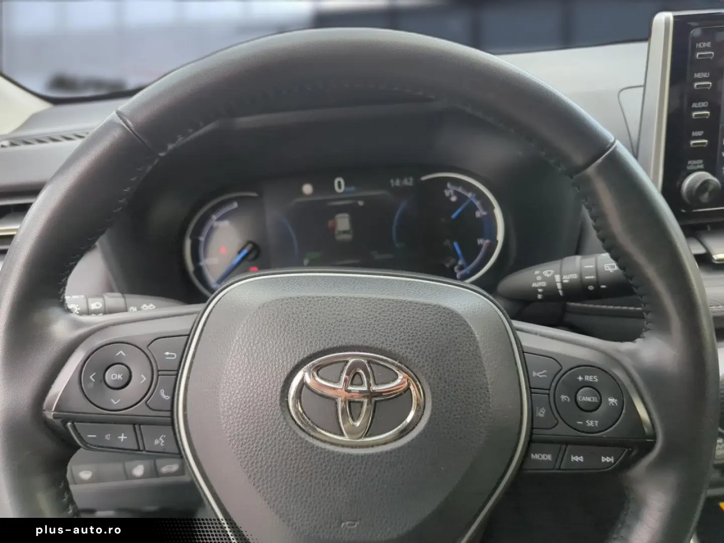 TOYOTA RAV4 Team D 2 5L Hybrid Automatik Bluetooth Navi