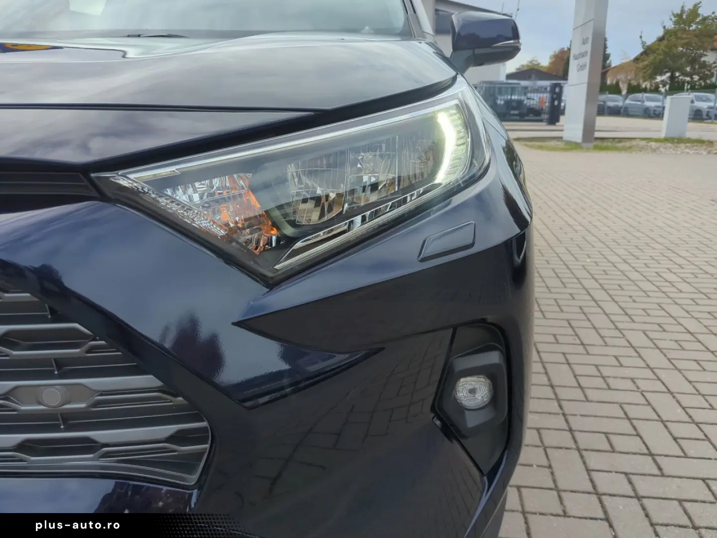 TOYOTA RAV4 Team D 2 5L Hybrid Automatik Bluetooth Navi