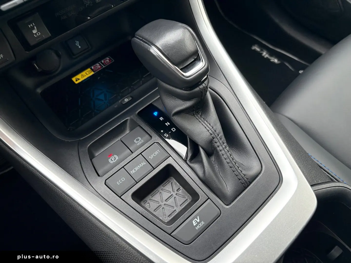 TOYOTA RAV 4 RAV4 Hybrid Style FWD LED KAMERA LEDER