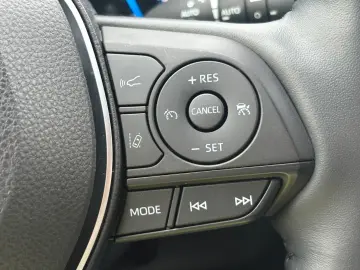 TOYOTA RAV 4 RAV4 Hybrid Style FWD LED KAMERA LEDER