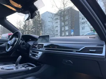 BMW 745 L e xDrive M Sport