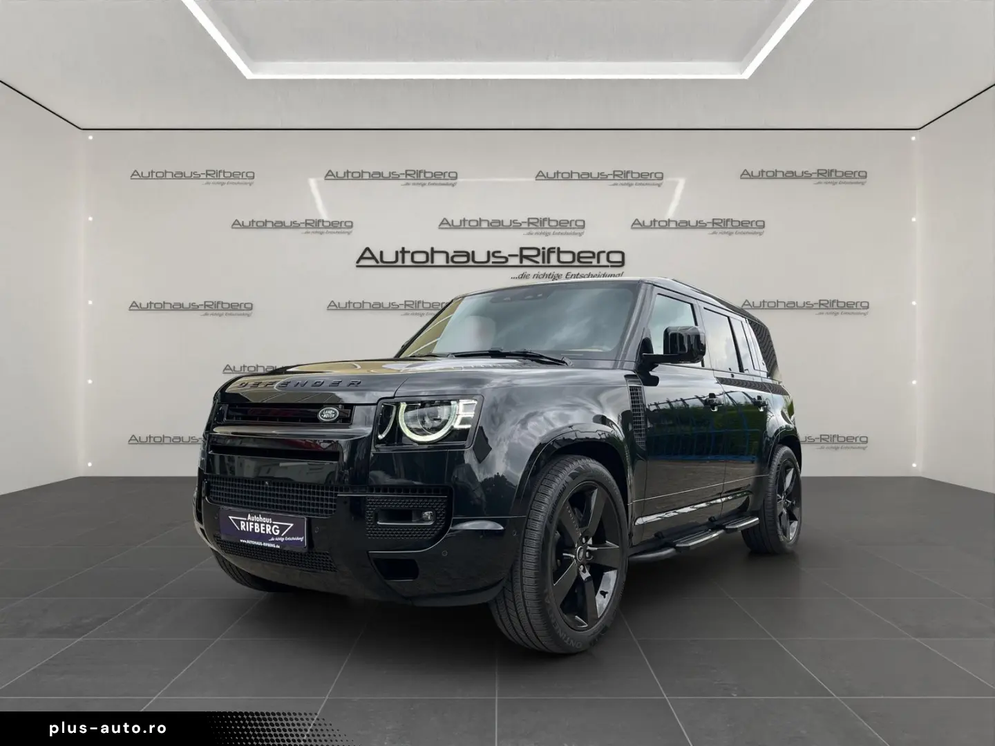 LAND ROVER Defender 110 X-Dynamic HSE PanD AHK 22Zoll Black