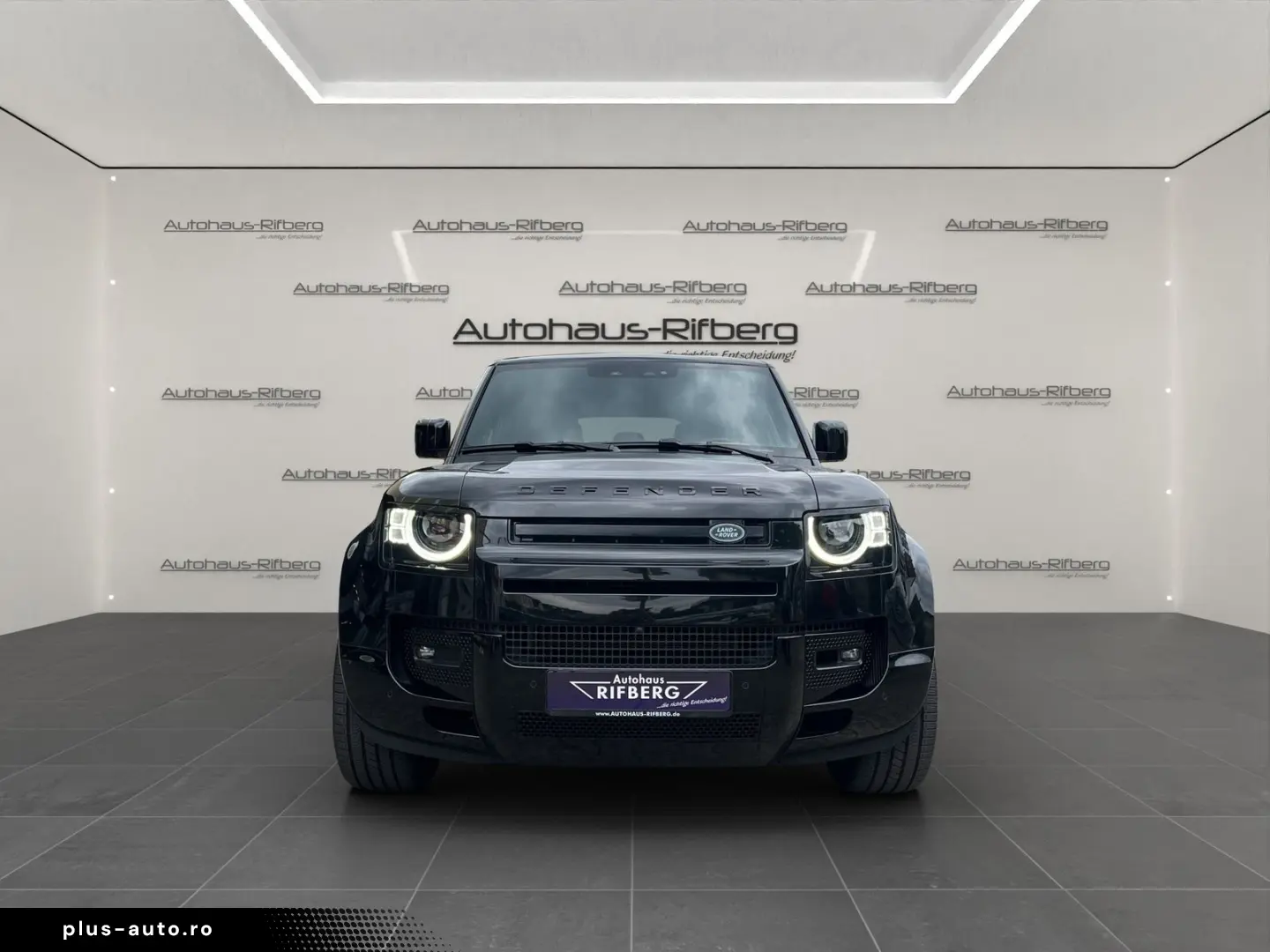 LAND ROVER Defender 110 X-Dynamic HSE PanD AHK 22Zoll Black