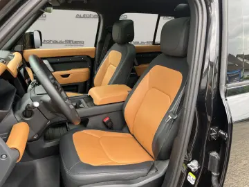 LAND ROVER Defender 110 X-Dynamic HSE PanD AHK 22Zoll Black