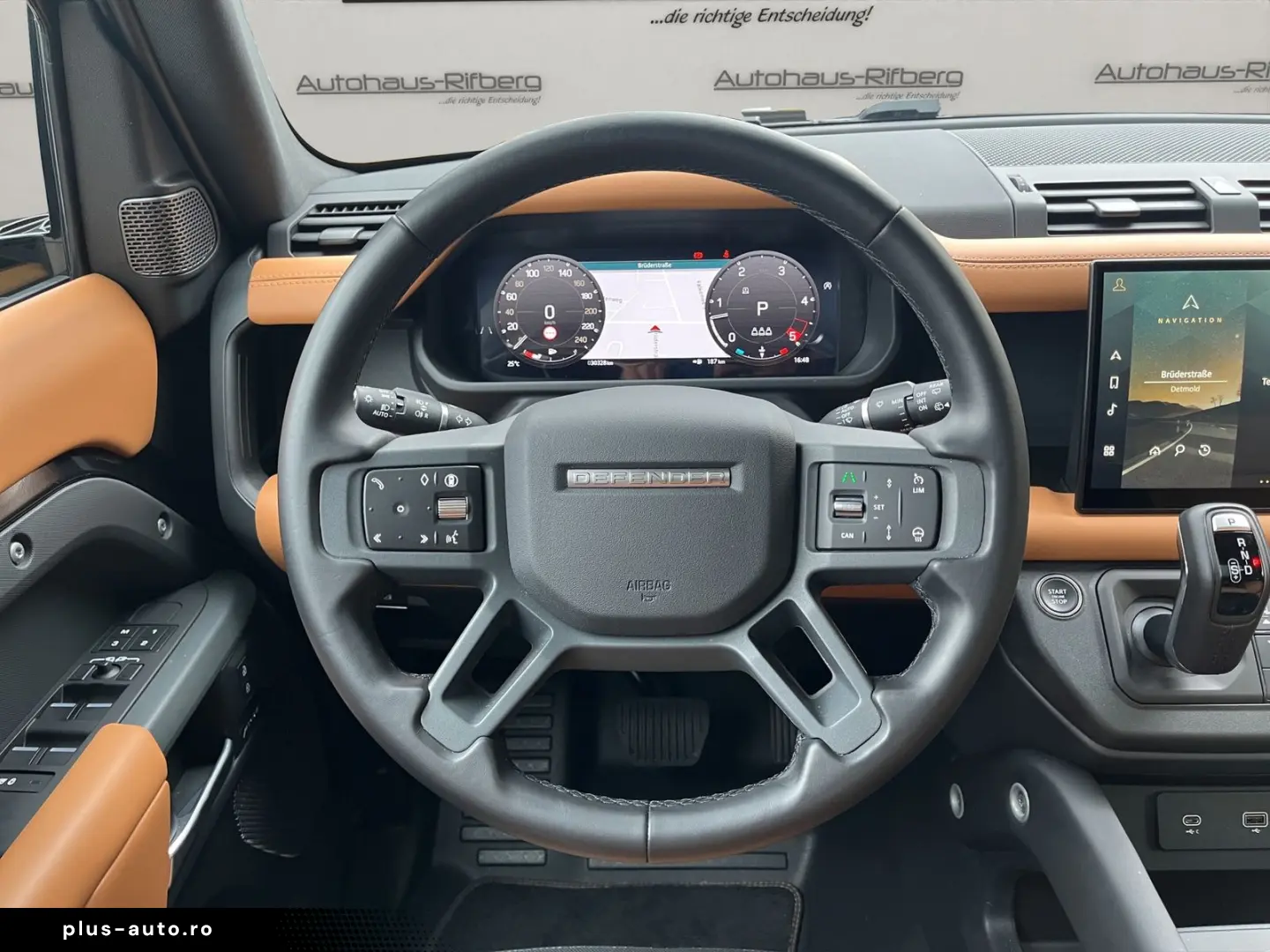 LAND ROVER Defender 110 X-Dynamic HSE PanD AHK 22Zoll Black