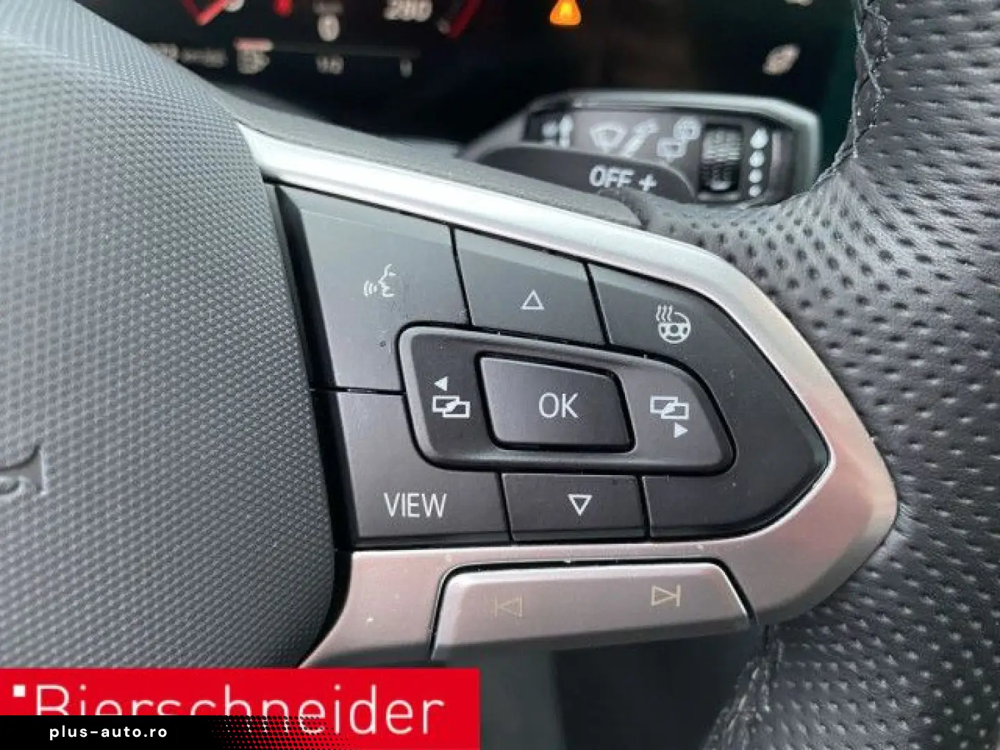 VW Touareg 3.0 TDI R-Line AHK PANO LUFT 20