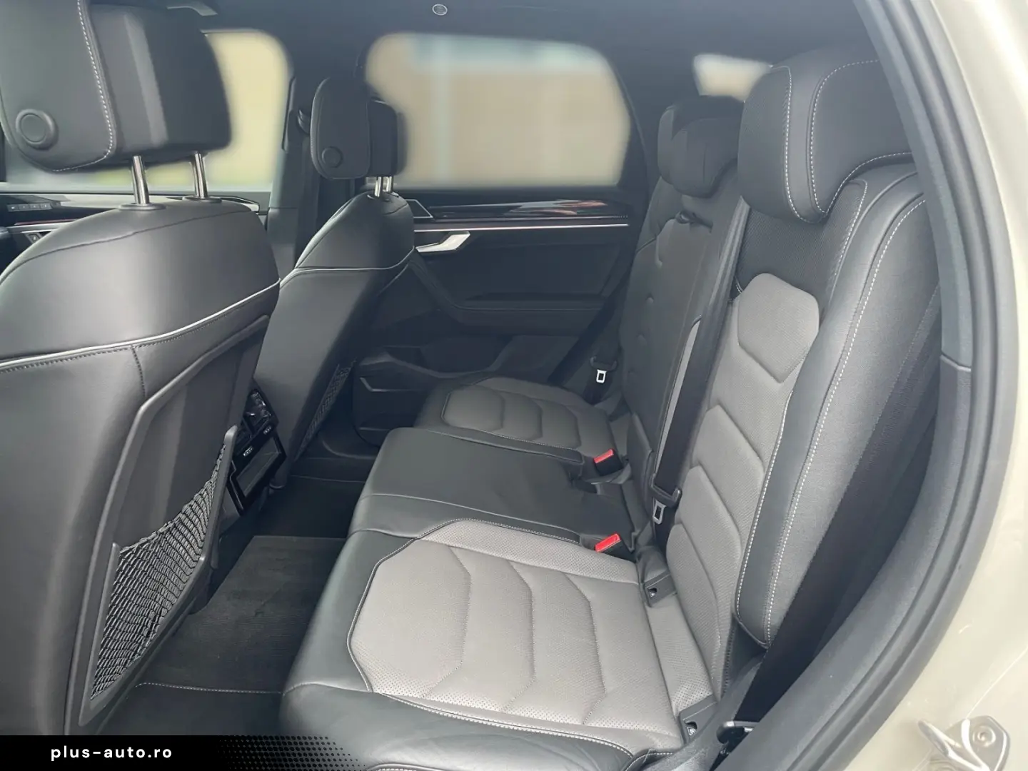 VW Touareg R-Line 3.0TDI 4Motion  AHK LUFT STDHZ