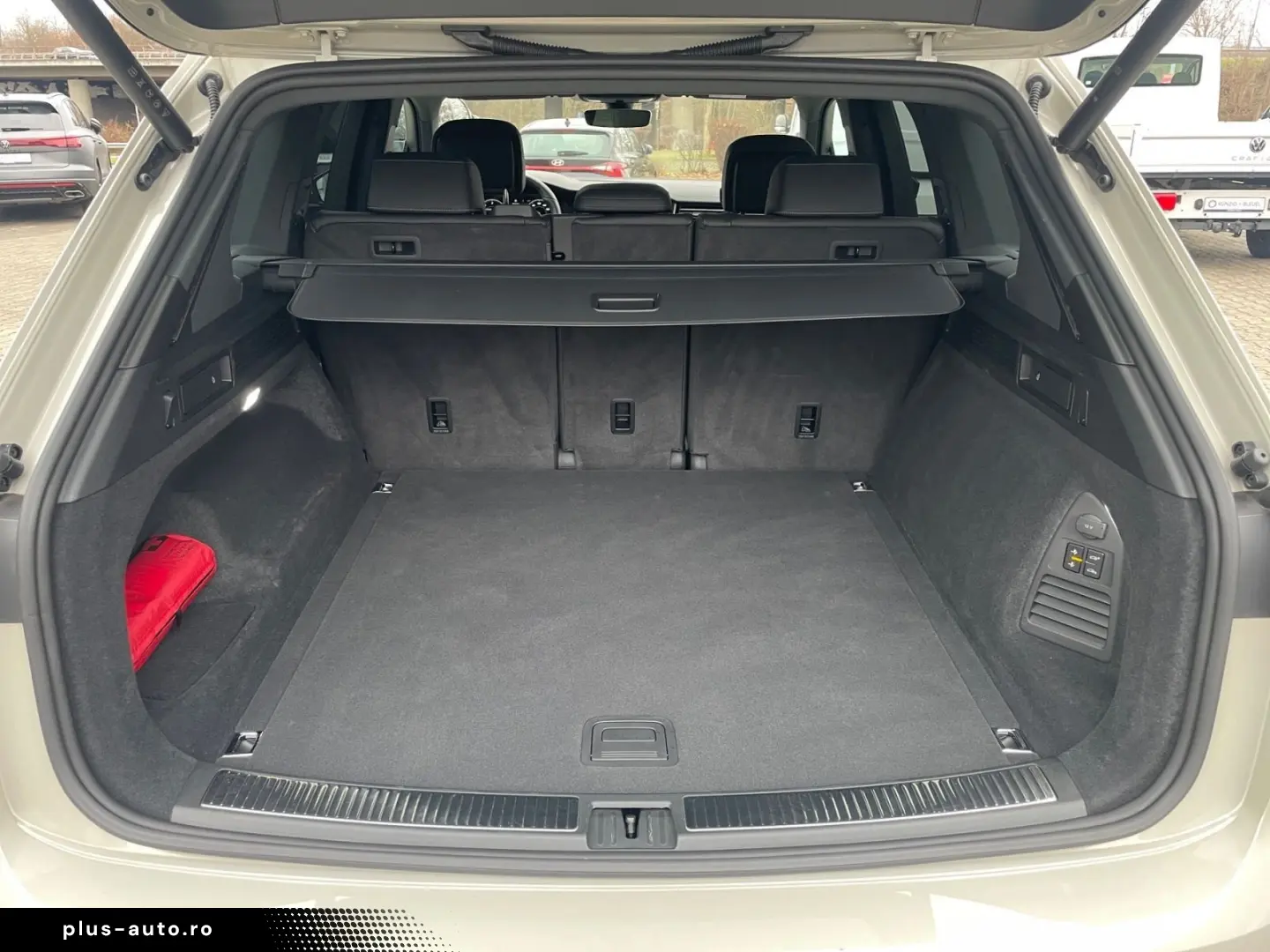 VW Touareg R-Line 3.0TDI 4Motion  AHK LUFT STDHZ