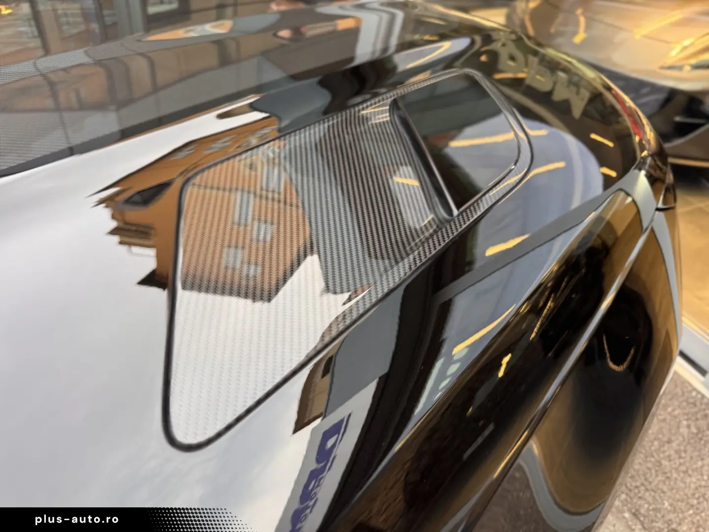 LAND ROVER Range Rover Sport SV Edition One Obsidian Black