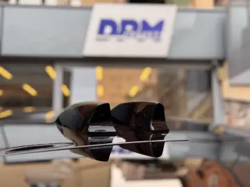 LAND ROVER Range Rover Sport SV Edition One Obsidian Black