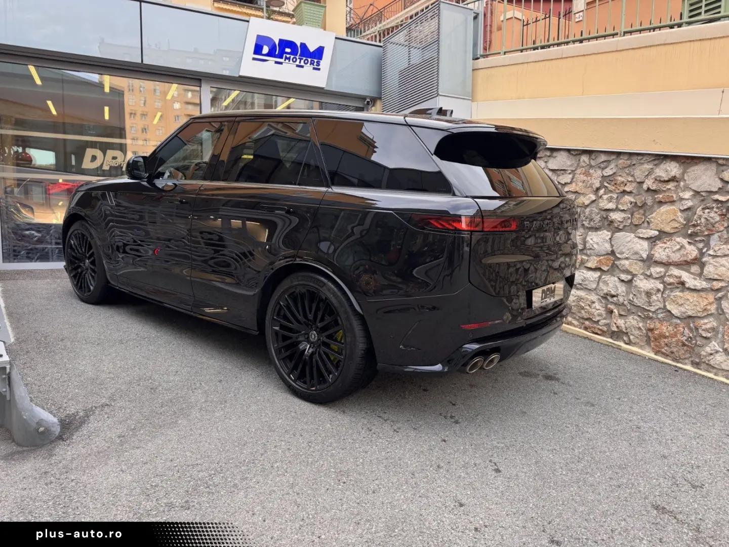 LAND ROVER Range Rover Sport SV Edition One Obsidian Black