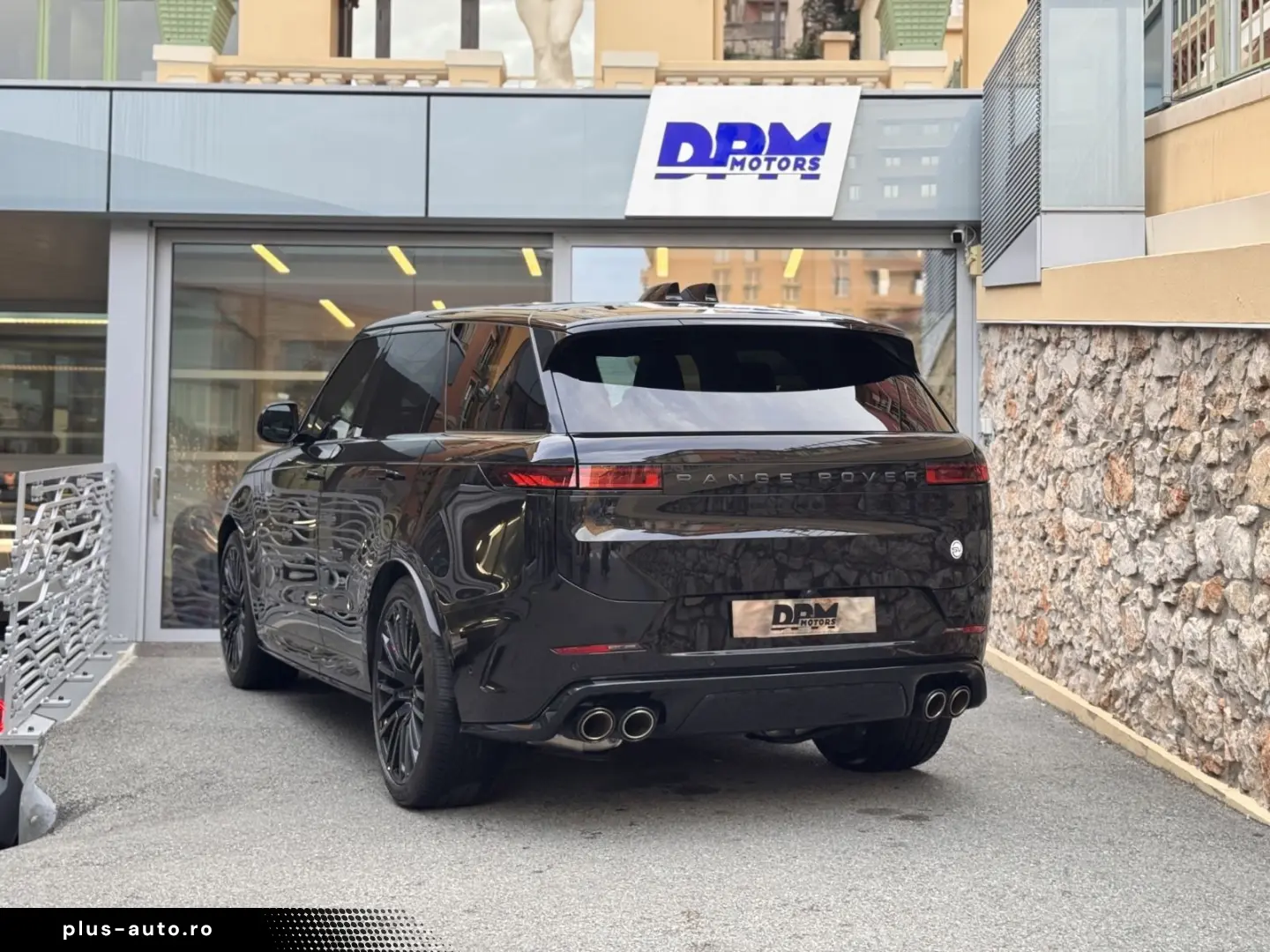 LAND ROVER Range Rover Sport SV Edition One Obsidian Black