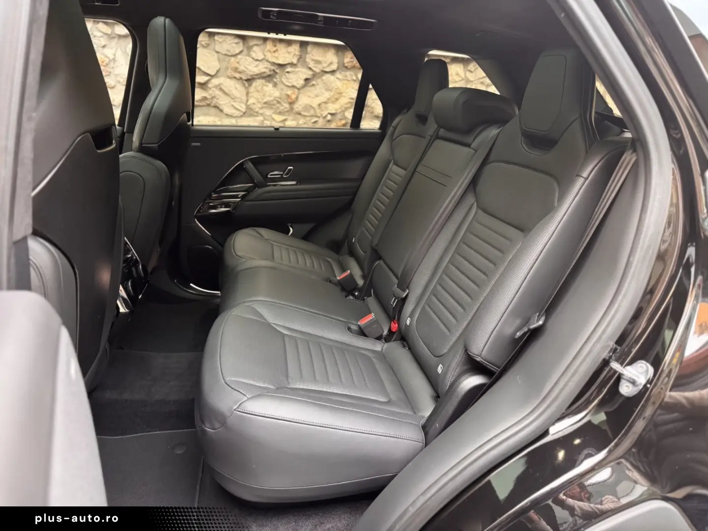 LAND ROVER Range Rover Sport SV Edition One Obsidian Black