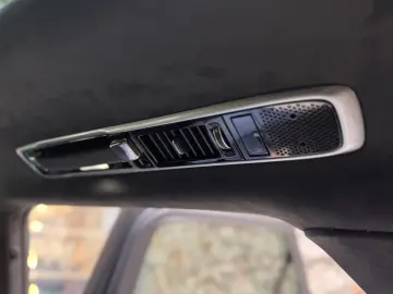 LAND ROVER Range Rover Sport SV Edition One Obsidian Black