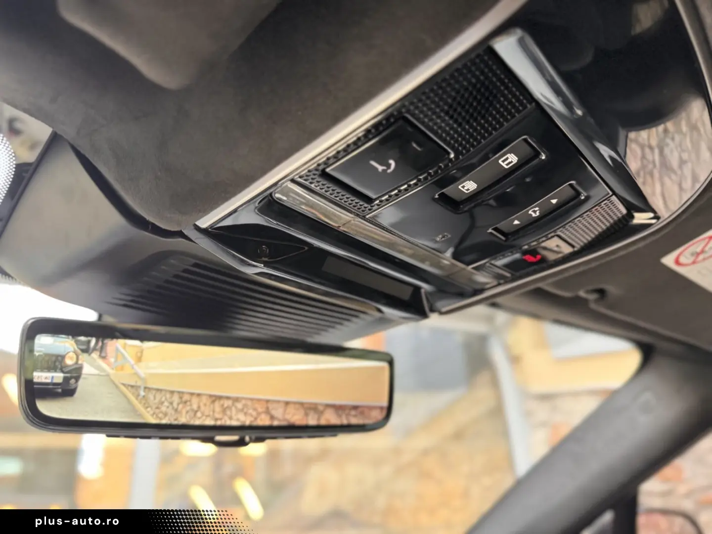 LAND ROVER Range Rover Sport SV Edition One Obsidian Black