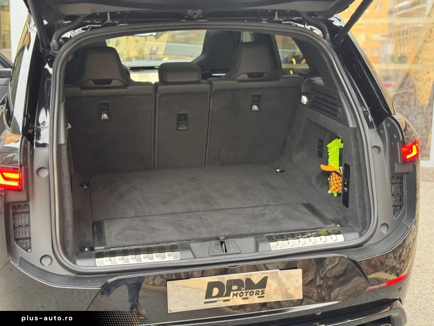 LAND ROVER Range Rover Sport SV Edition One Obsidian Black