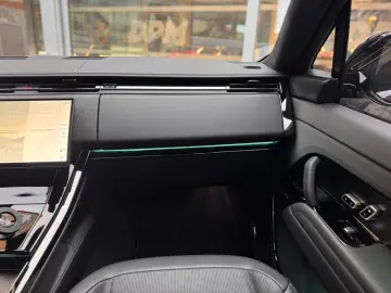 LAND ROVER Range Rover Sport SV Edition One Obsidian Black