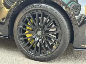 LAND ROVER Range Rover Sport SV Edition One Obsidian Black