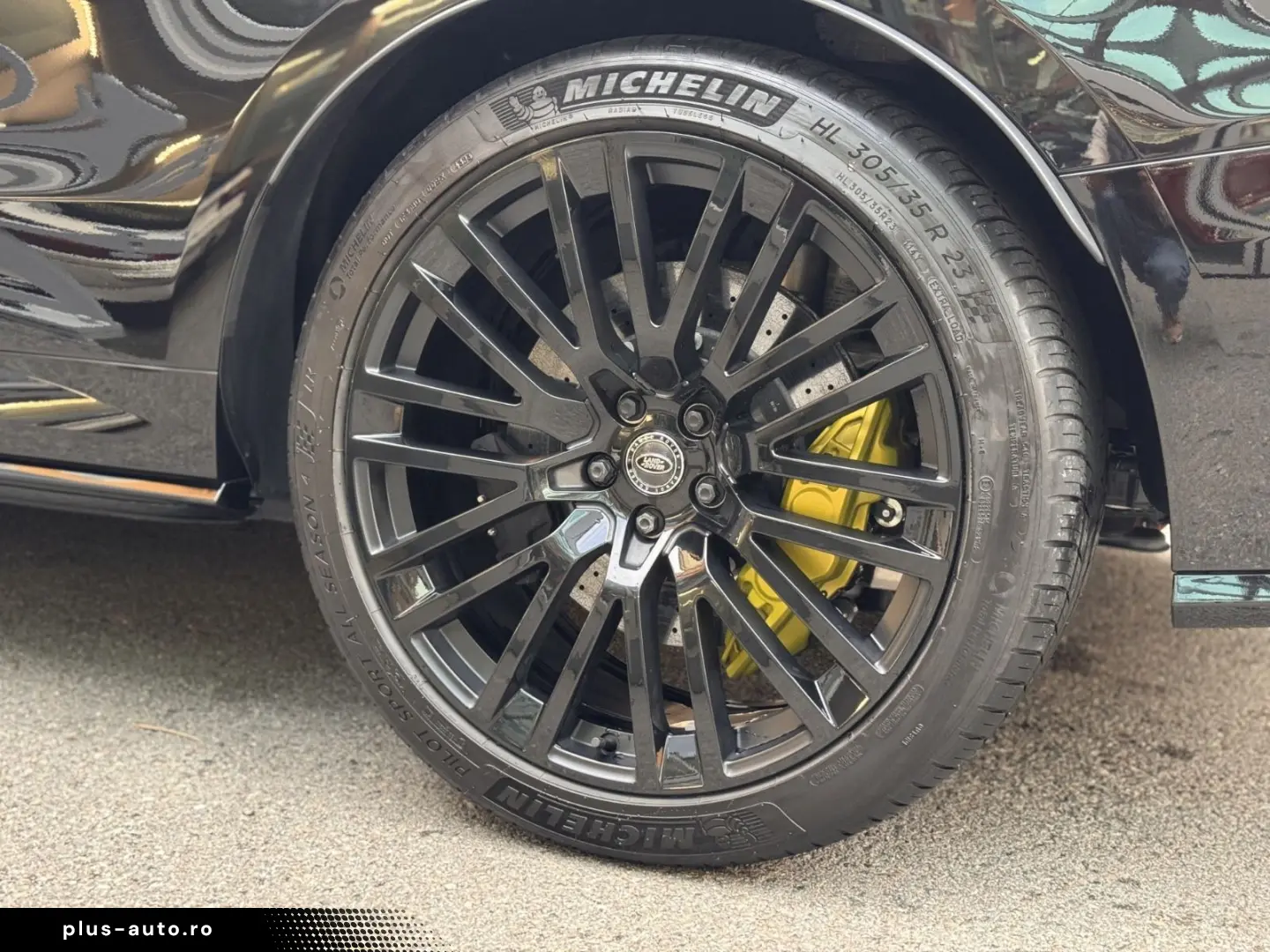 LAND ROVER Range Rover Sport SV Edition One Obsidian Black